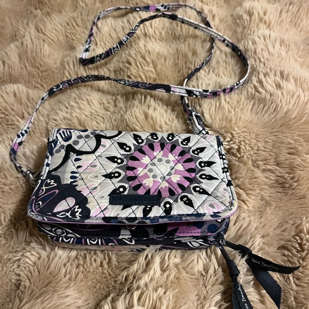 Prettyy Vera Bradley purse